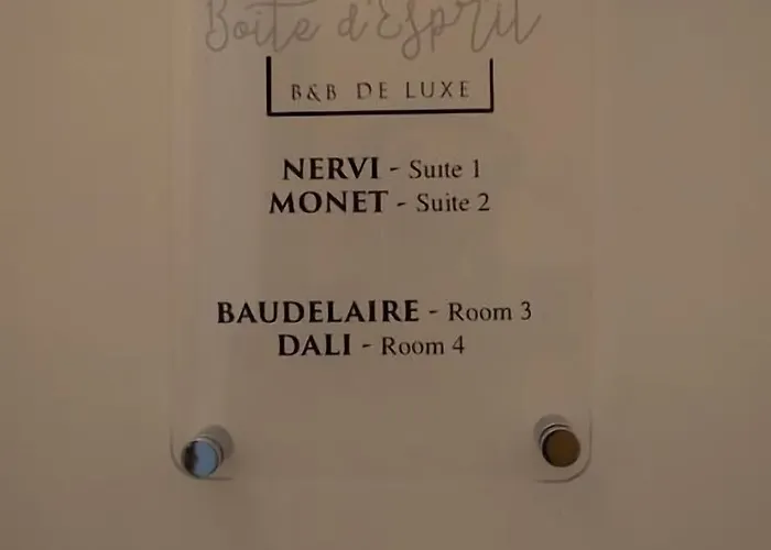 Oda ve Kahvaltı Boite D'esprit De Luxe