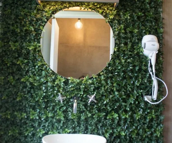 Boite D'esprit De Luxe Oda ve Kahvaltı 3*